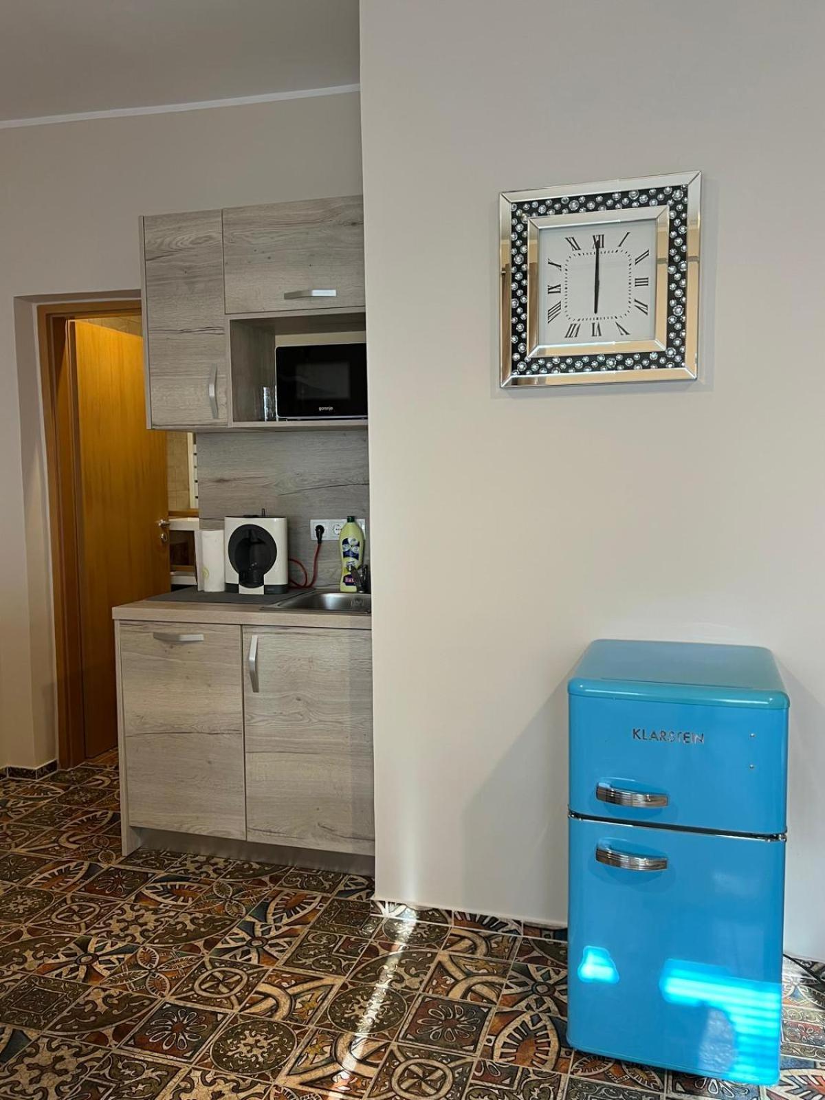 Centralpark Suites Марибор Екстериор снимка